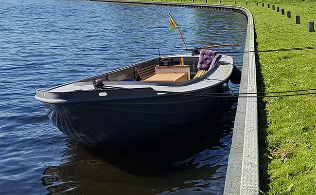 boot op een rivier