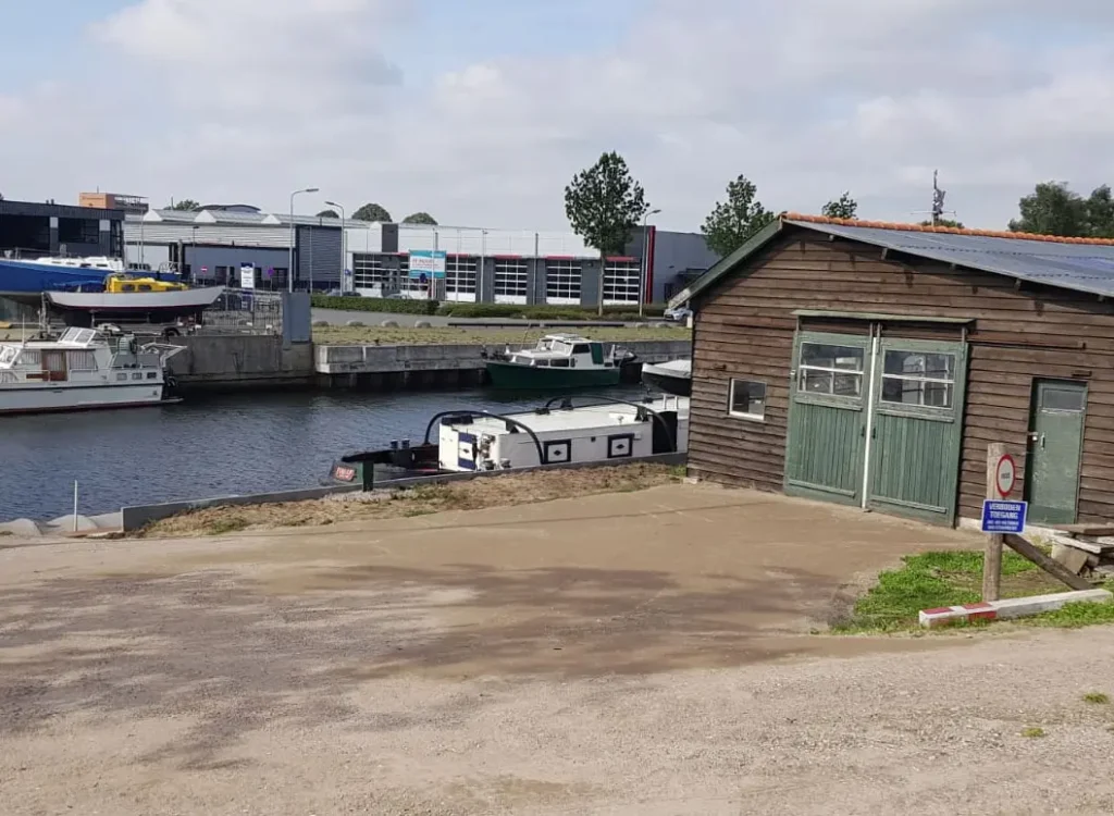 Opstapplaats aan de rivier